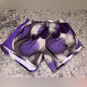 Girls Nike Shorts. Girls L.